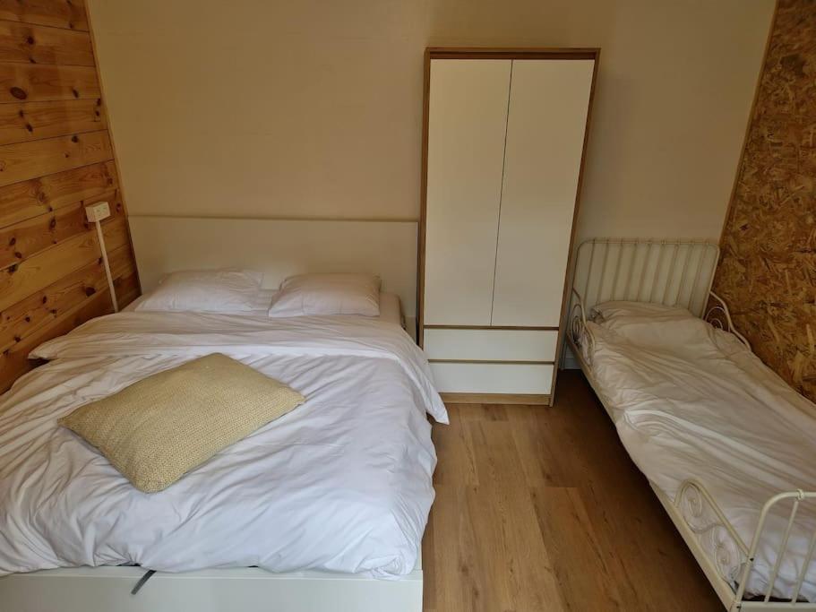 3 Bedroom Chalet On Camping Gt Balen Zewnętrze zdjęcie