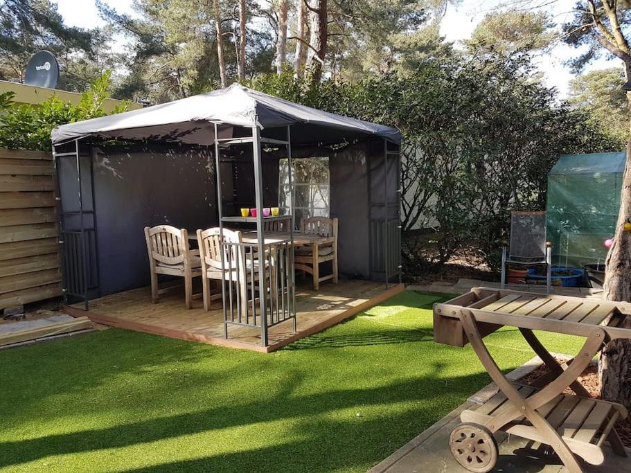 3 Bedroom Chalet On Camping Gt Balen Zewnętrze zdjęcie