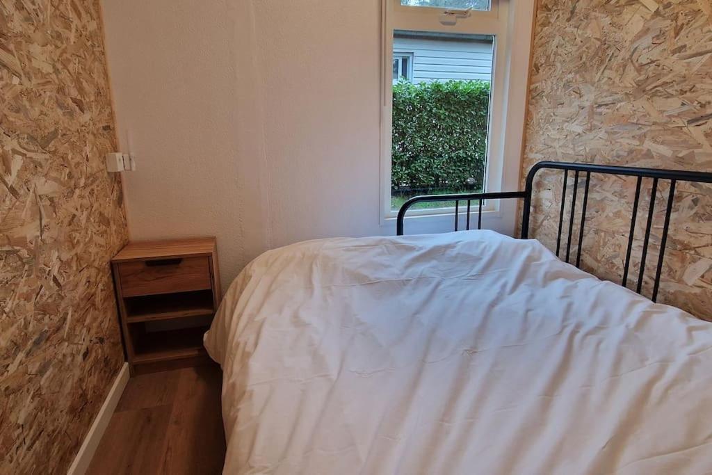 3 Bedroom Chalet On Camping Gt Balen Zewnętrze zdjęcie