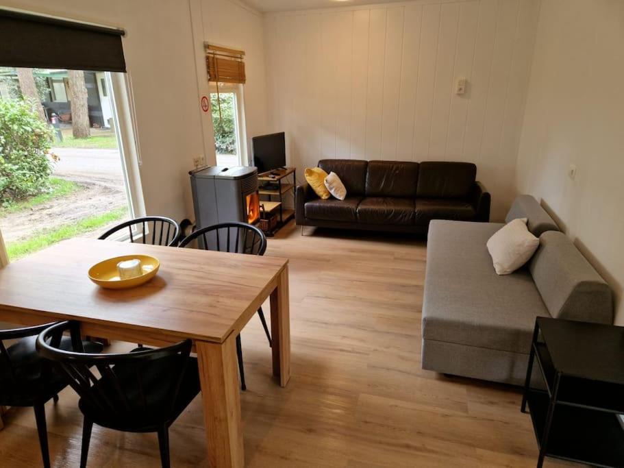 3 Bedroom Chalet On Camping Gt Balen Zewnętrze zdjęcie